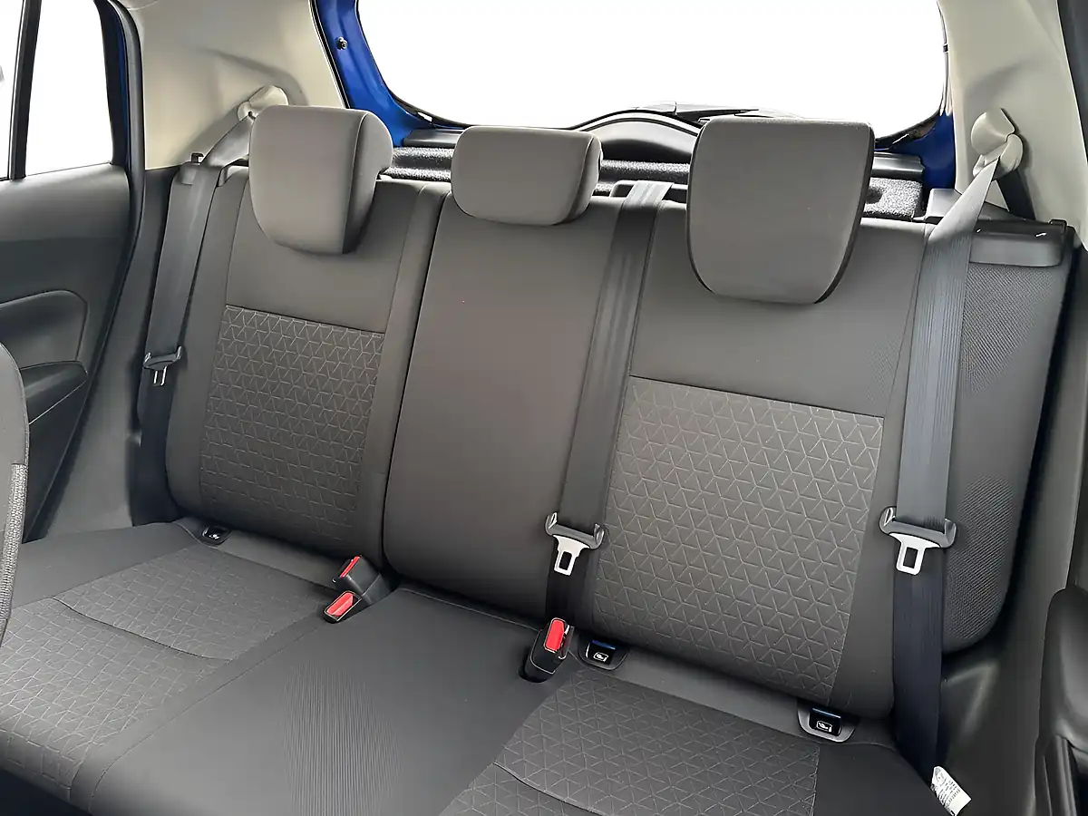 Used 2024 Suzuki Swift Motion Blue - Interior and Exterior details 20