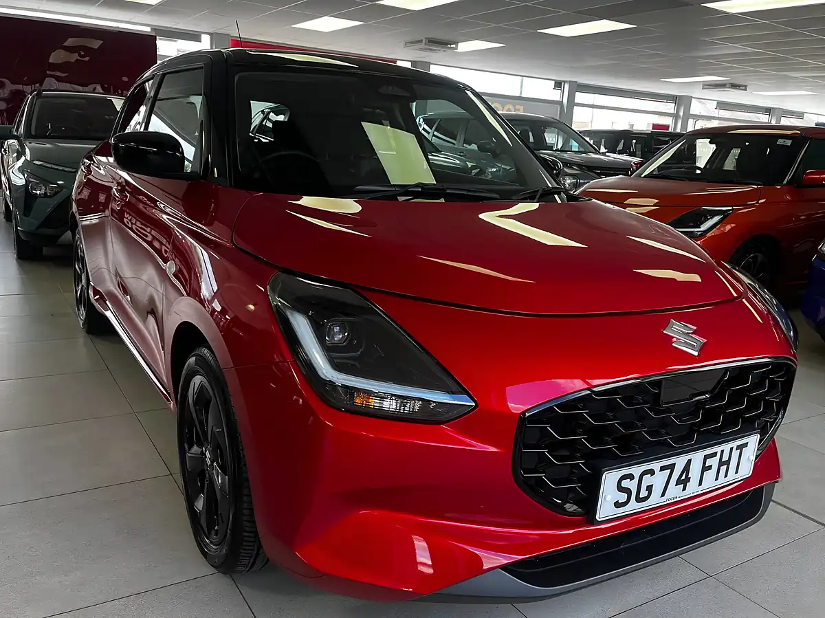 Used 2024 Suzuki Swift Motion Euro 6 (s/S) 5dr Red - Front View