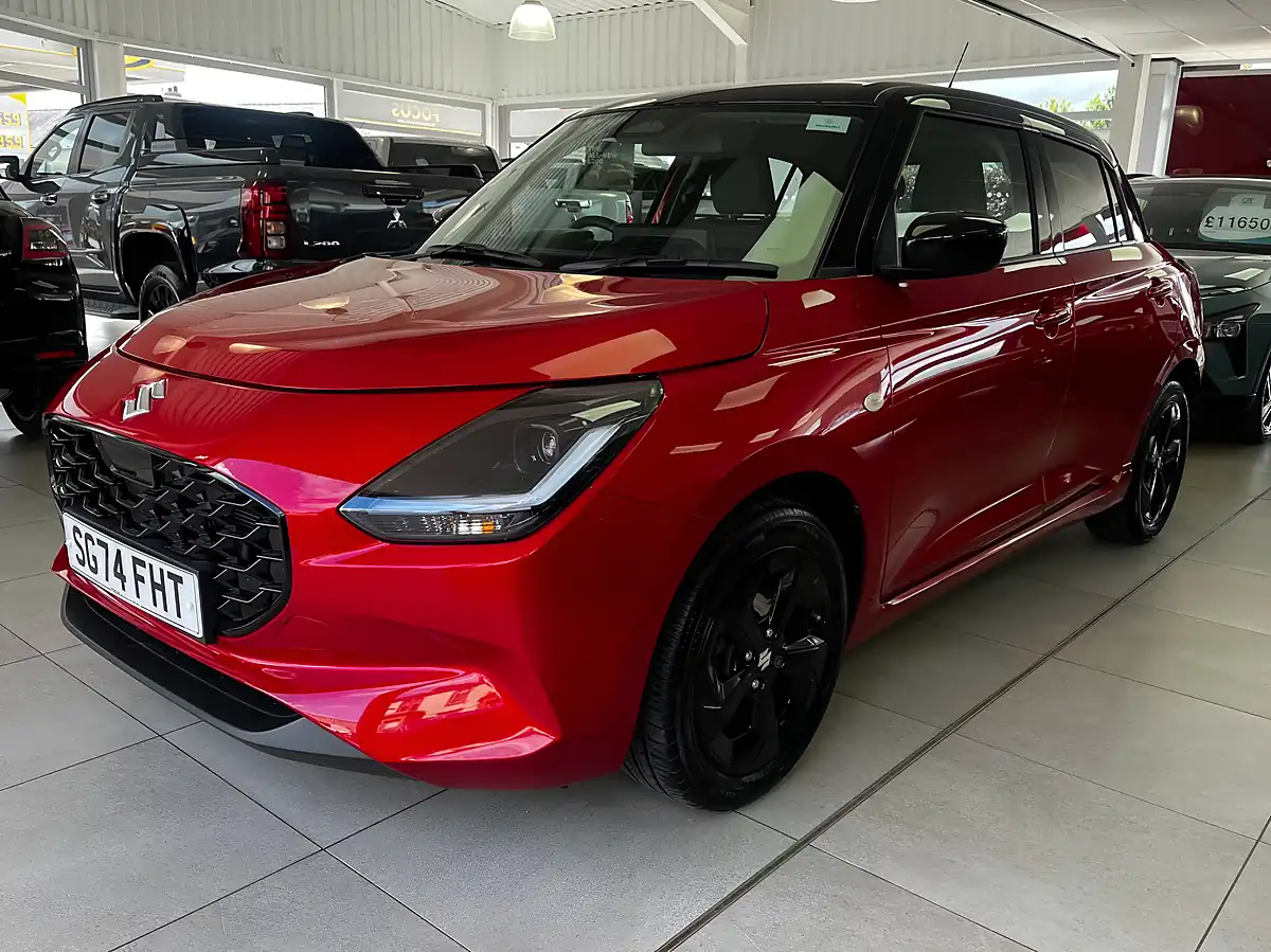 Used 2024 Suzuki Swift Motion Euro 6 (s/S) 5dr Red - Interior and Exterior details 3