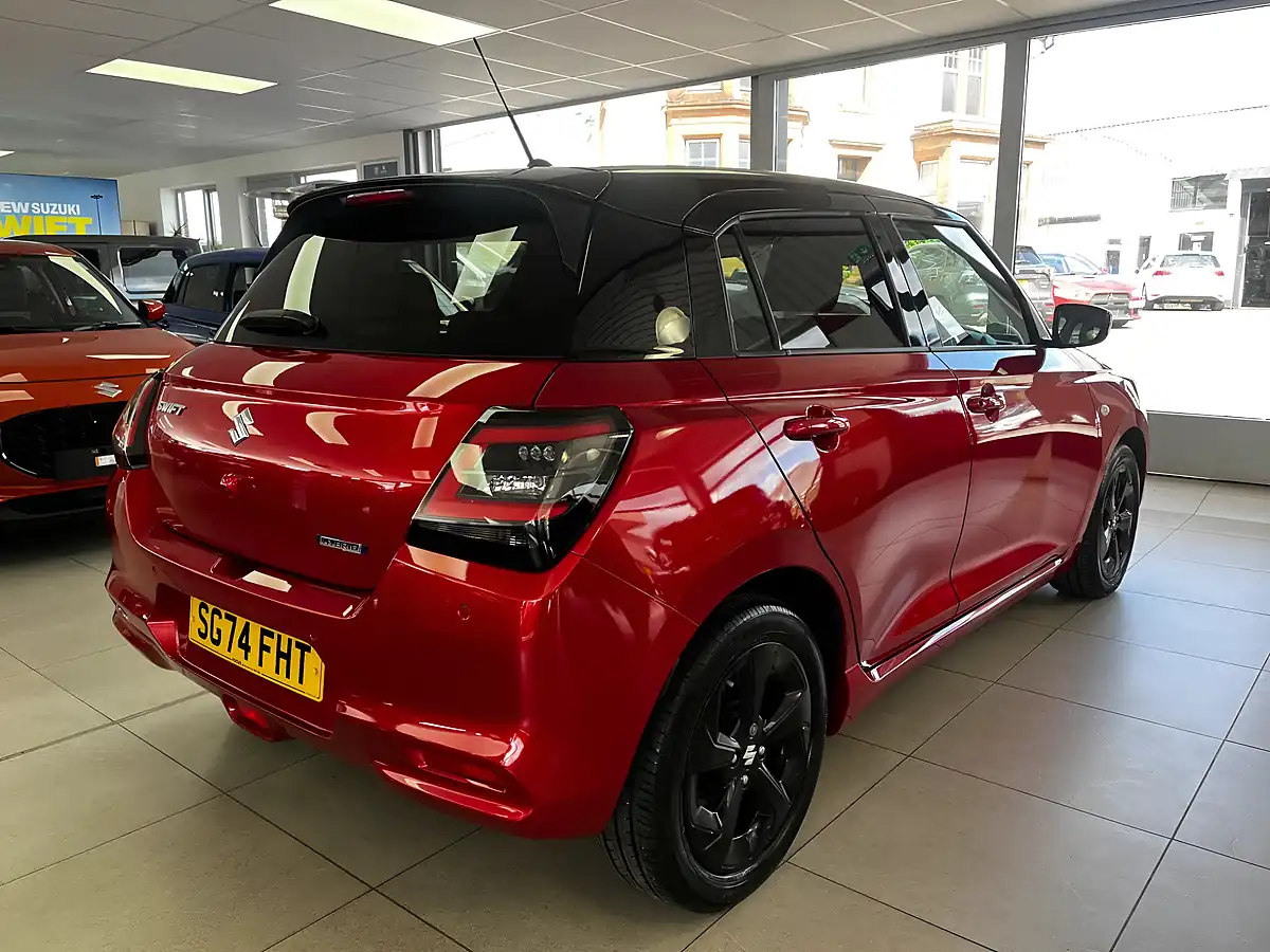 Used 2024 Suzuki Swift Motion Euro 6 (s/S) 5dr Red - Interior and Exterior details 8