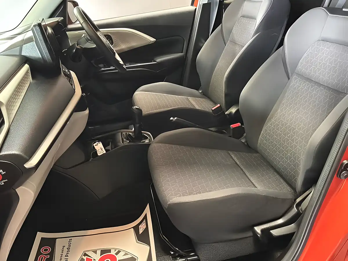 Used 2024 Suzuki Swift Motion Flame Orange Pearl - Interior and Exterior details 12