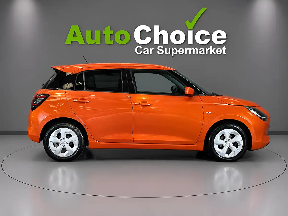 Used 2024 Suzuki Swift Motion Flame Orange Pearl - Interior and Exterior details 8
