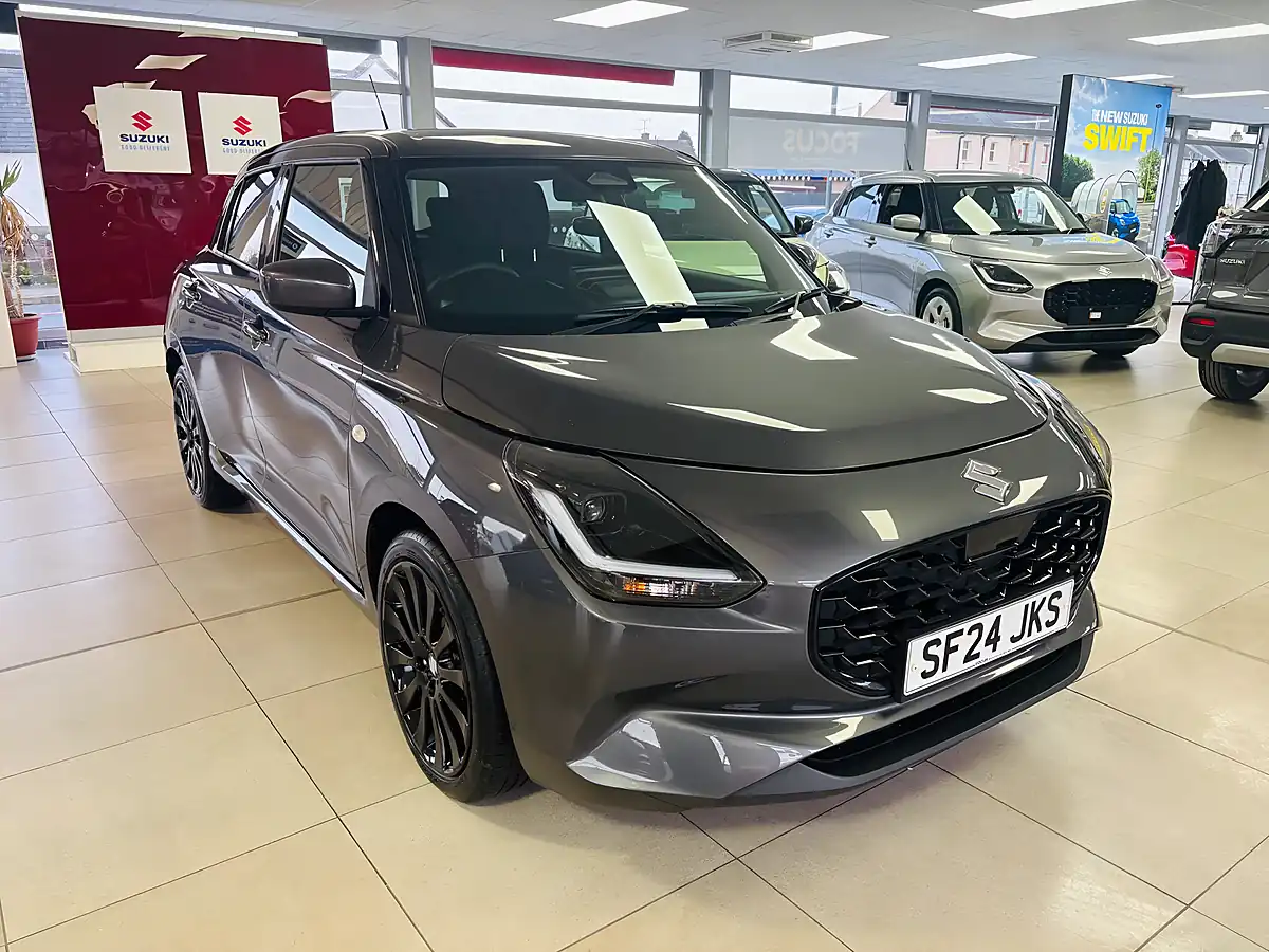 Used 2024 Suzuki Swift Motion Grey - Front View