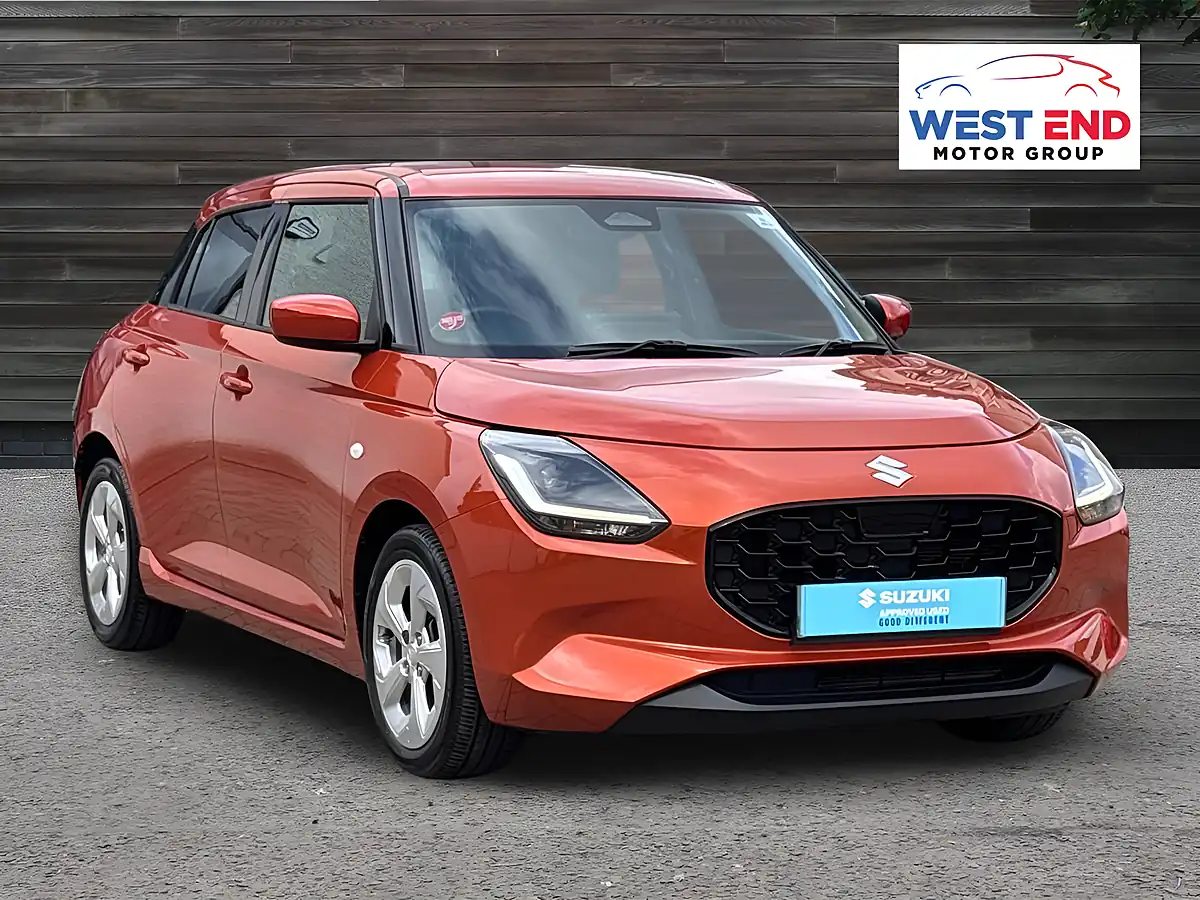 Used 2024 Suzuki Swift Motion Orange - Front View