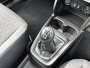 Used 2024 Suzuki Swift Motion Orange - Interior and Exterior details 13