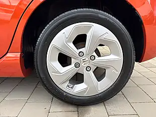 Used 2024 Suzuki Swift Motion Orange - Interior and Exterior details 7