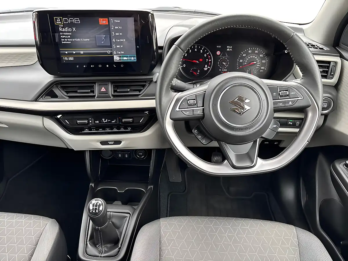 Used 2024 Suzuki Swift Motion Orange - Interior and Exterior details 9
