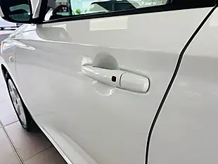 Used 2024 Suzuki Swift Motion White - Interior and Exterior details 17