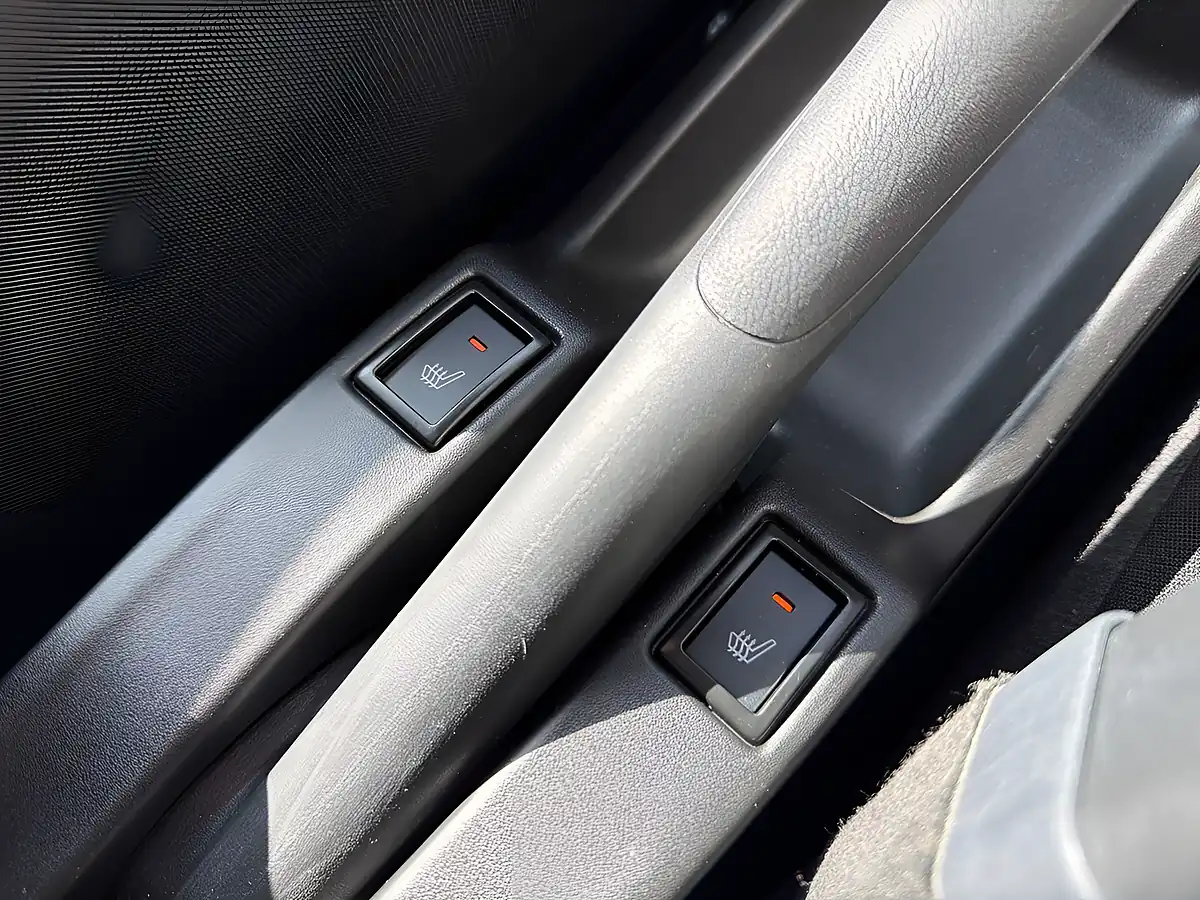 Used 2024 Suzuki Swift Motion White - Interior and Exterior details 14