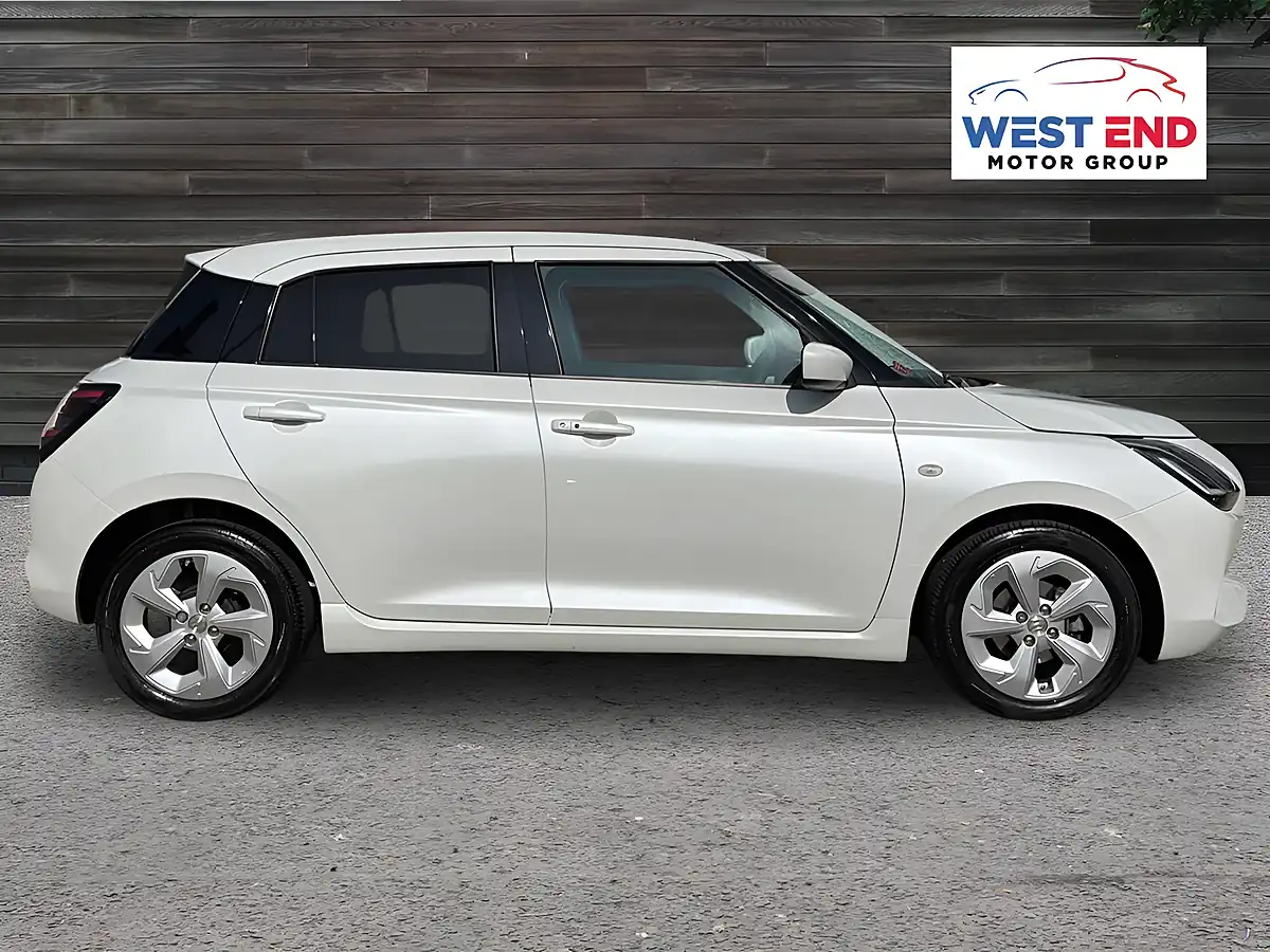 Used 2024 Suzuki Swift Motion White - Interior and Exterior details 3