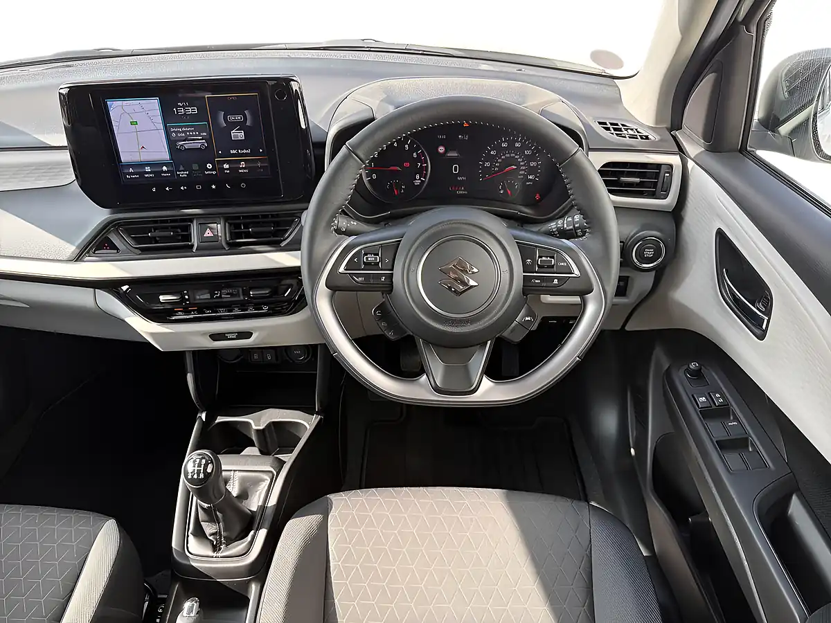 Used 2024 Suzuki Swift Motion White - Interior and Exterior details 9