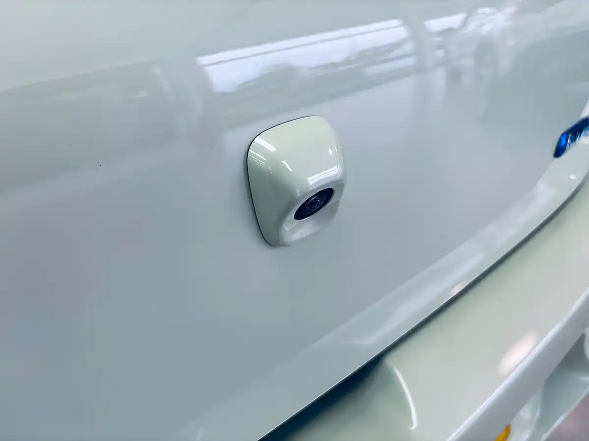 Used 2024 Suzuki Swift Motion Yellow - Interior and Exterior details 20