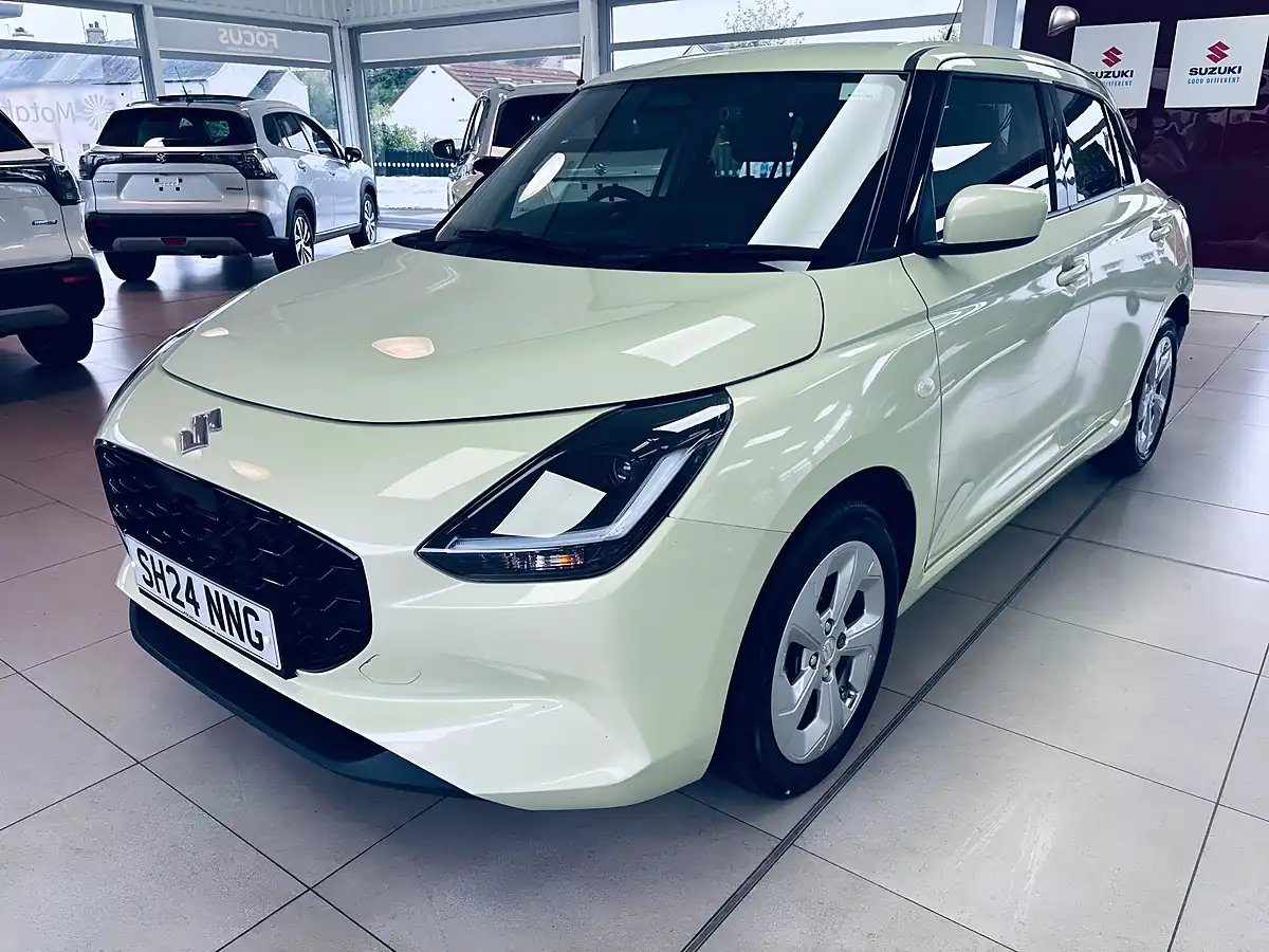 Used 2024 Suzuki Swift Motion Yellow - Interior and Exterior details 3