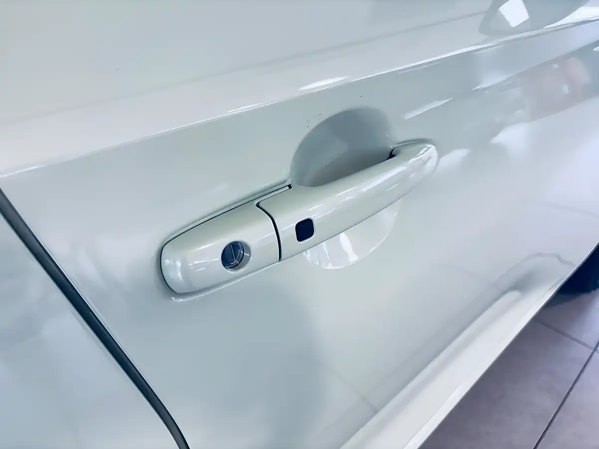 Used 2024 Suzuki Swift Motion Yellow - Interior and Exterior details 9