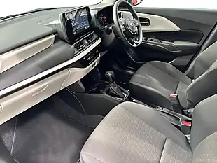 Used 2024 Suzuki Swift Motion Yellow - Interior and Exterior details 12