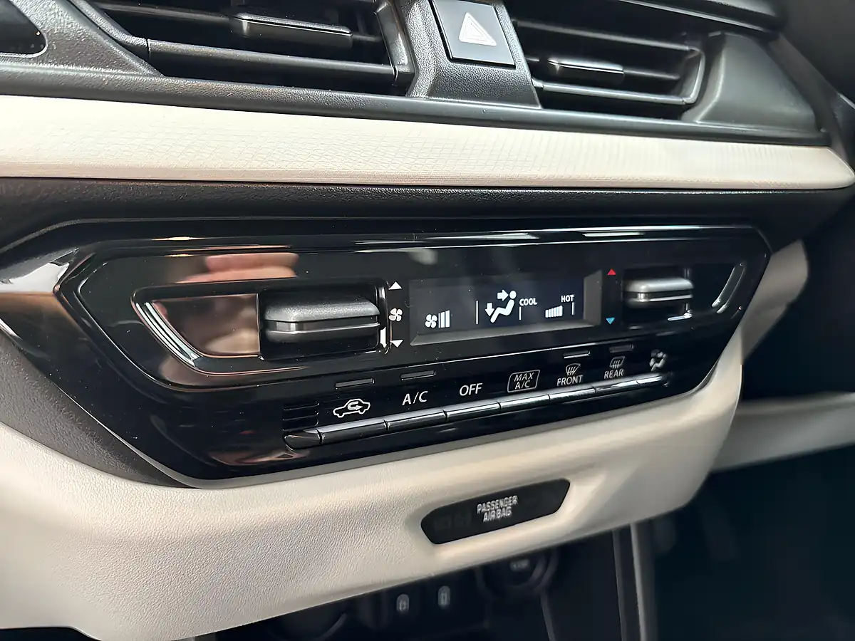 Used 2024 Suzuki Swift Motion Yellow - Interior and Exterior details 14
