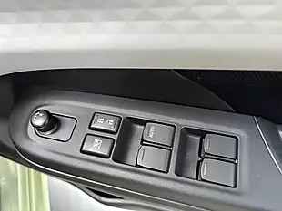 Used 2024 Suzuki Swift Motion Yellow - Interior and Exterior details 16