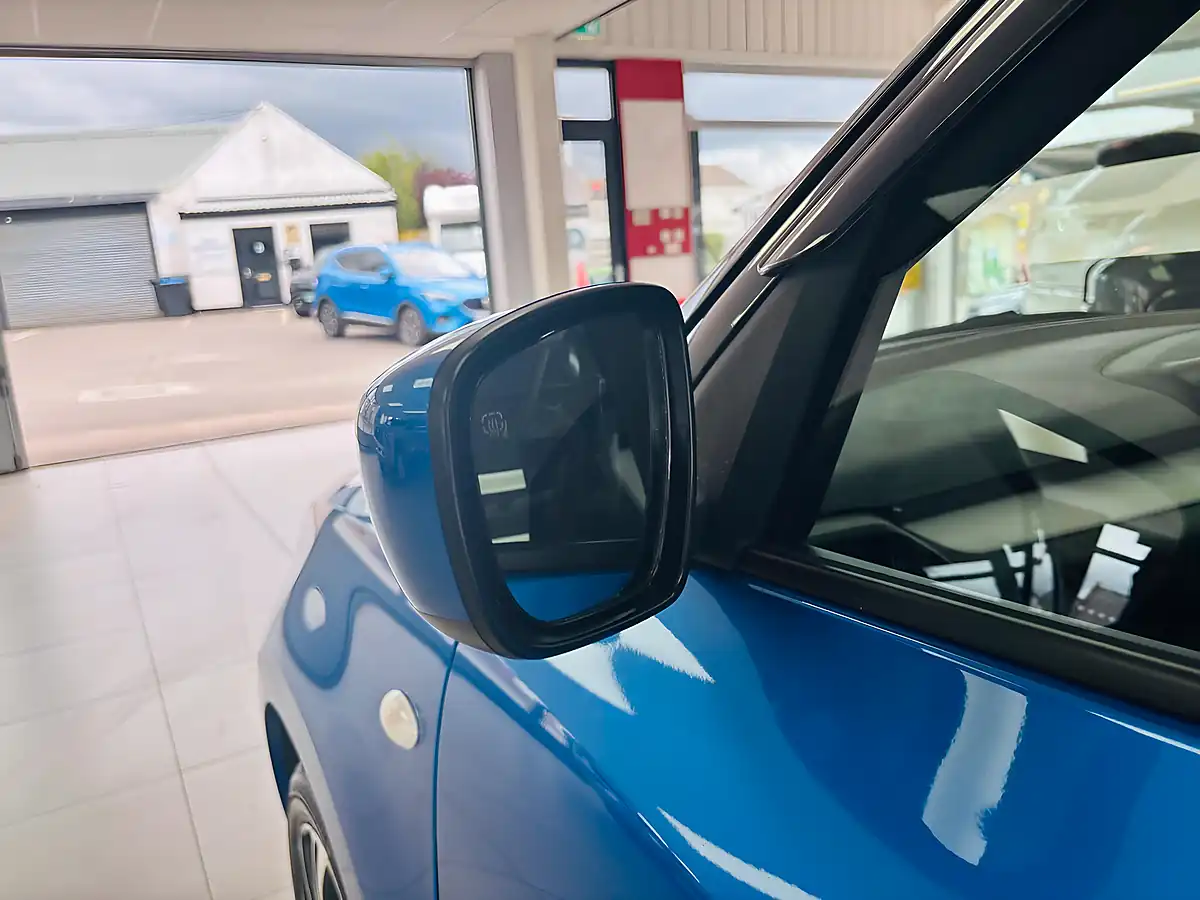 Used 2024 Suzuki Swift Sz-L Blue - Interior and Exterior details 11