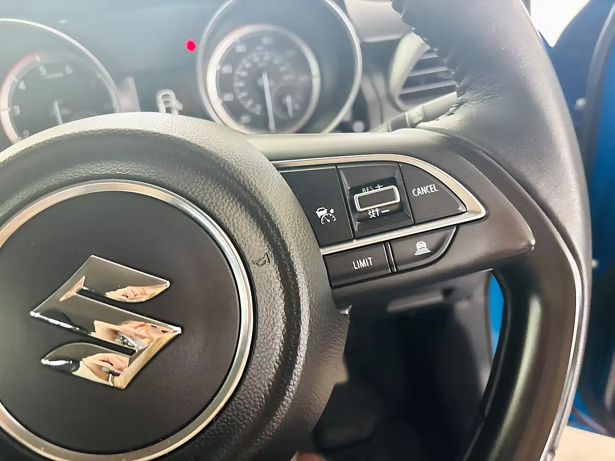 Used 2024 Suzuki Swift Sz-L Blue - Interior and Exterior details 17