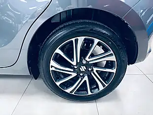 Used 2024 Suzuki Swift Sz-L Grey - Interior and Exterior details 14