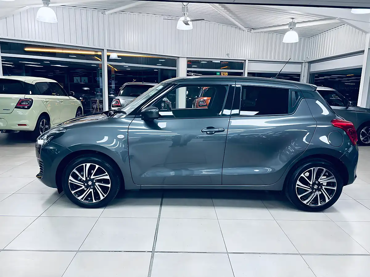 Used 2024 Suzuki Swift Sz-L Grey - Interior and Exterior details 2