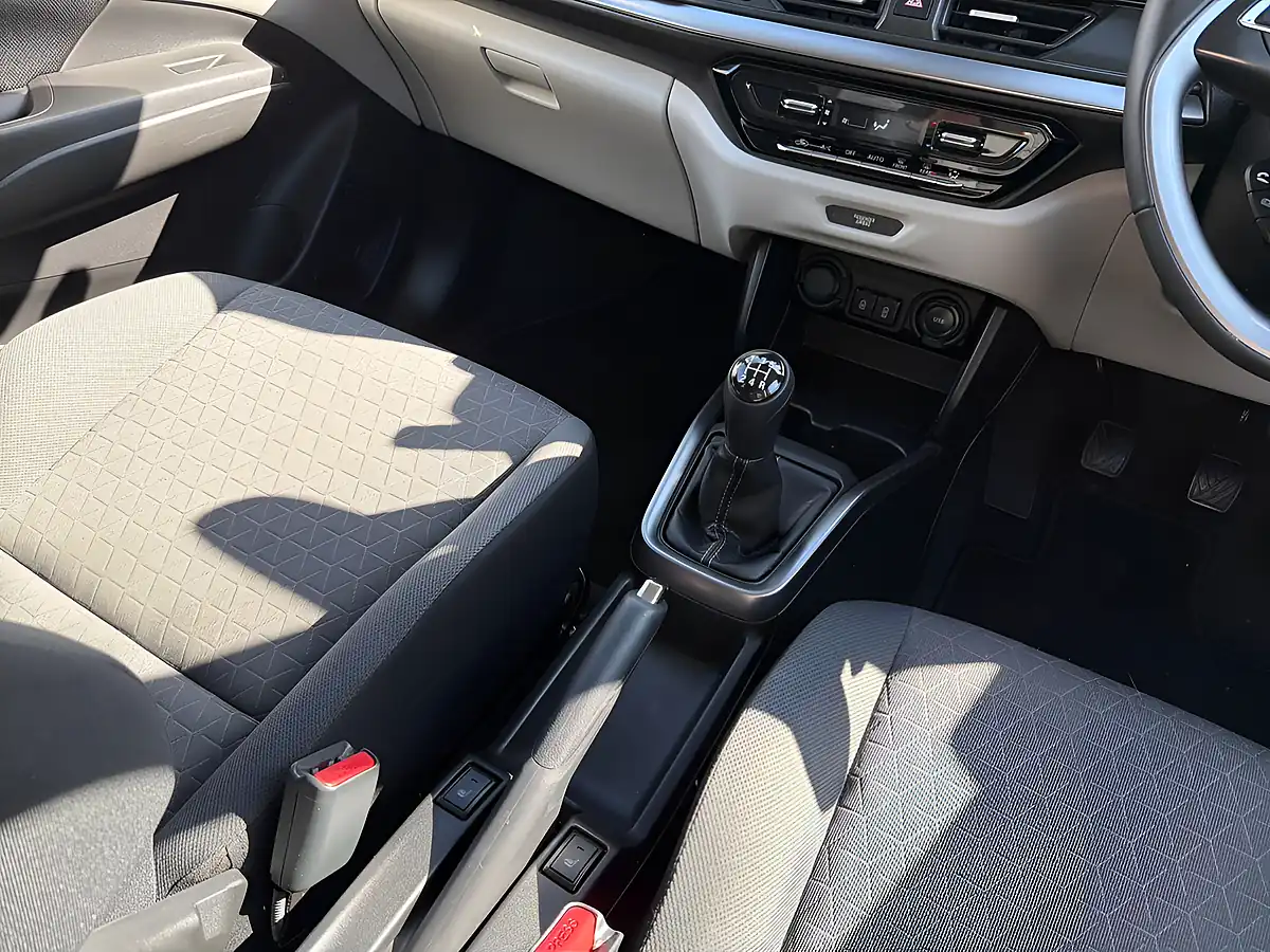 Used 2024 Suzuki Swift Ultra Allgrip Silver - Interior and Exterior details 13