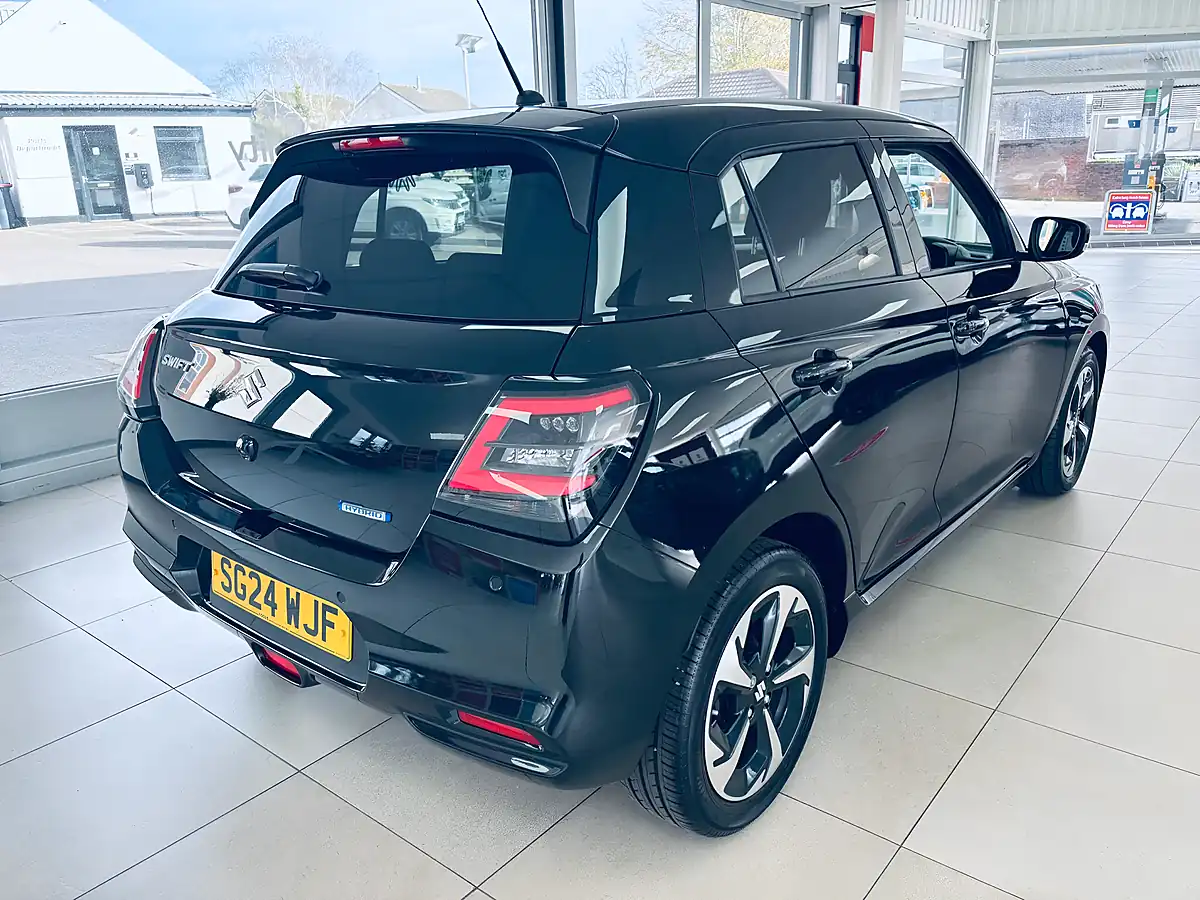 Used 2024 Suzuki Swift Ultra Black - Interior and Exterior details 5