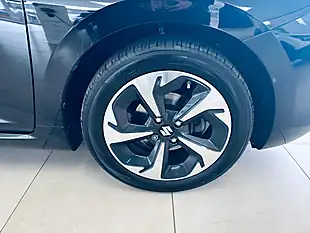 Used 2024 Suzuki Swift Ultra Black - Interior and Exterior details 7