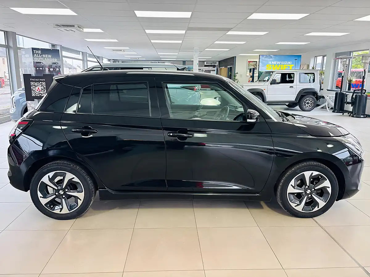 Used 2024 Suzuki Swift Ultra Black - Interior and Exterior details 12