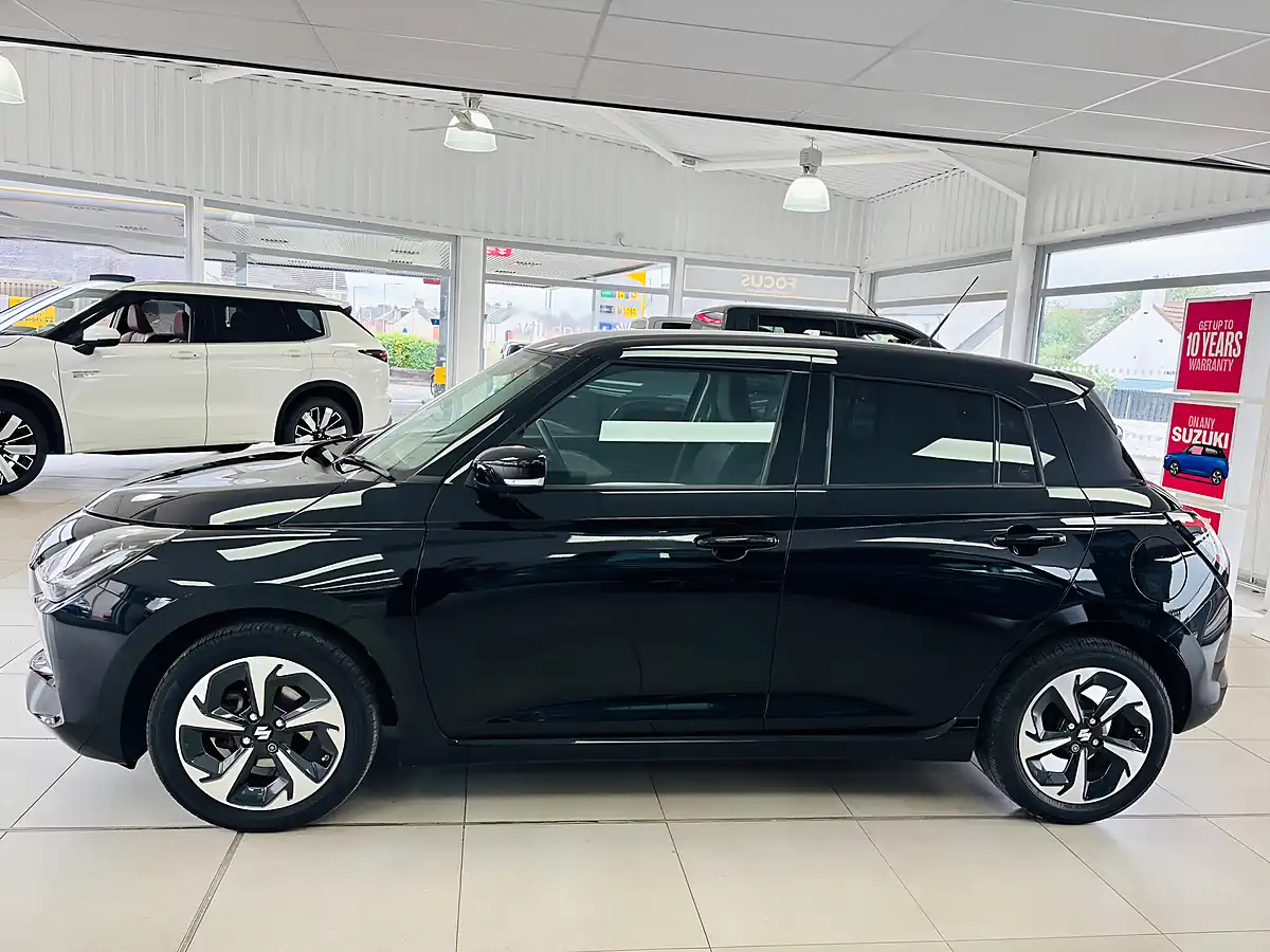 Used 2024 Suzuki Swift Ultra Black - Interior and Exterior details 4