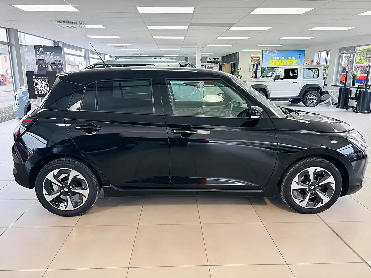 Used 2024 Suzuki Swift Ultra Black - Interior and Exterior details 8