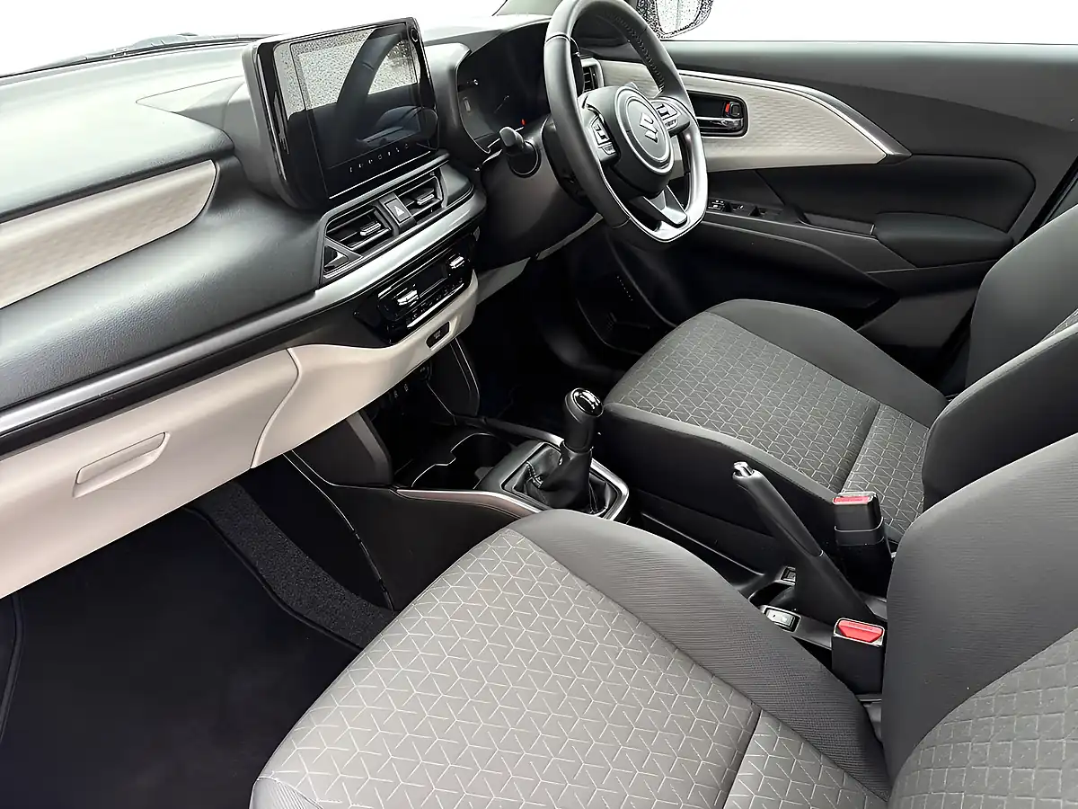 Used 2024 Suzuki Swift Ultra Orange - Interior and Exterior details 12