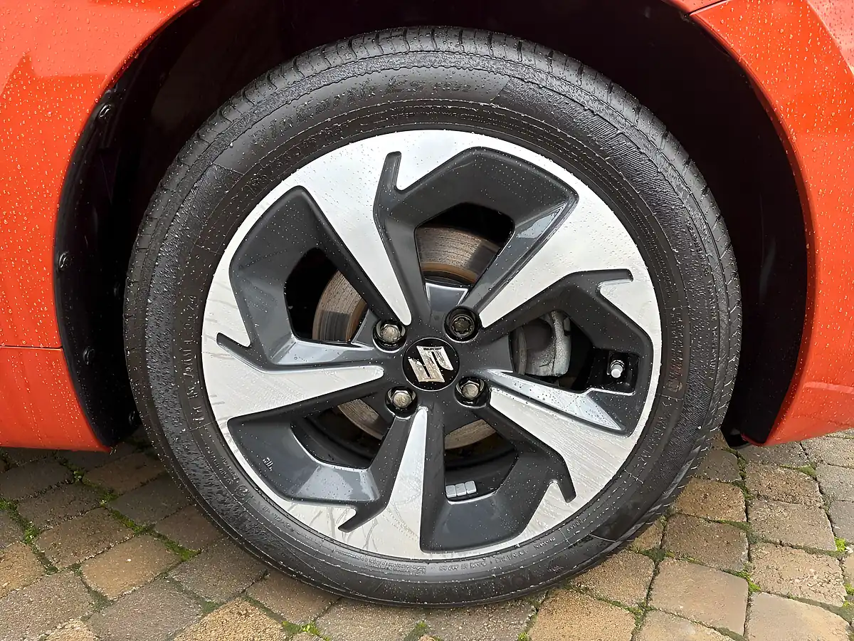 Used 2024 Suzuki Swift Ultra Orange - Interior and Exterior details 7