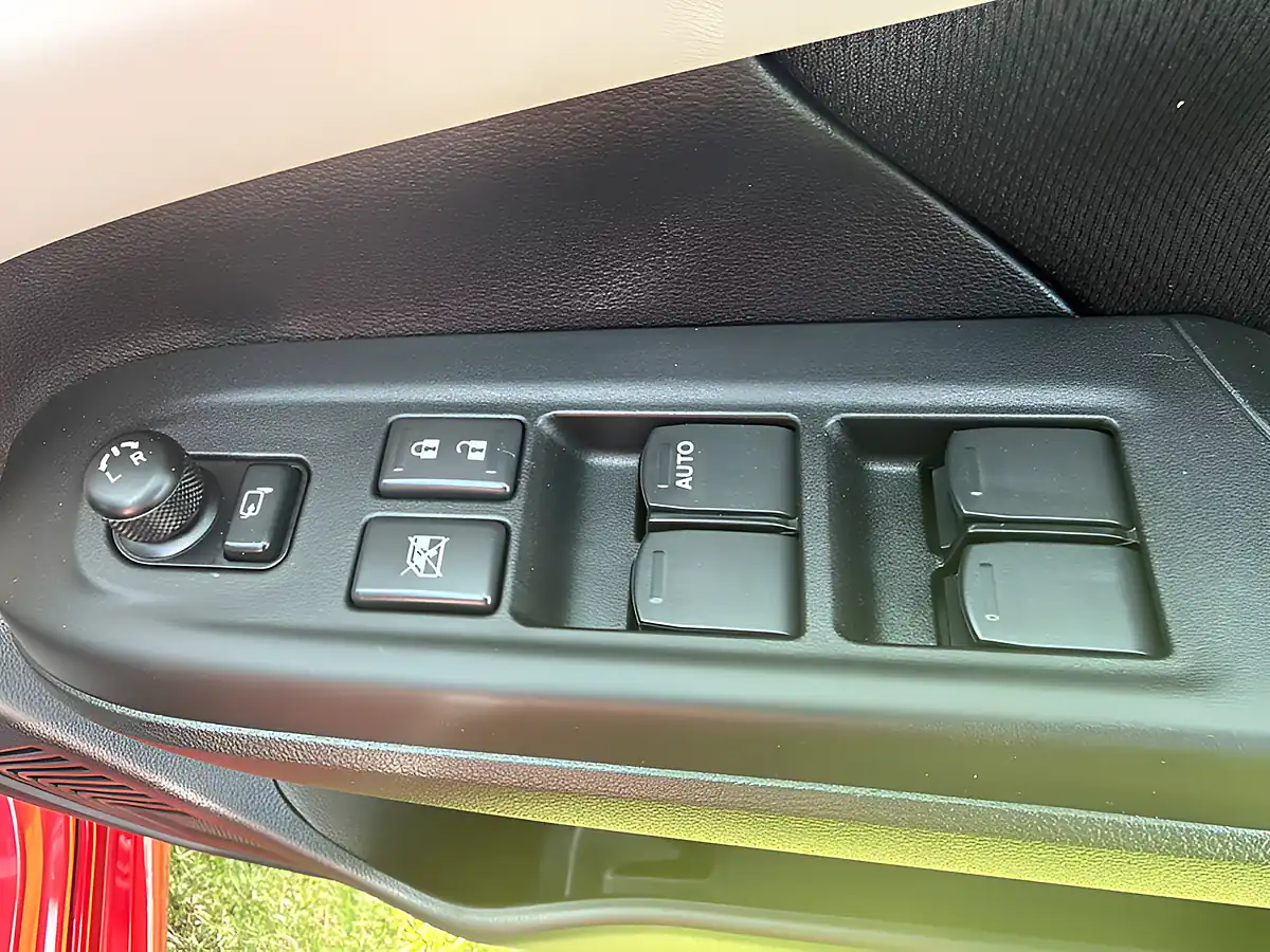 Used 2024 Suzuki Swift Ultra Red - Interior and Exterior details 15