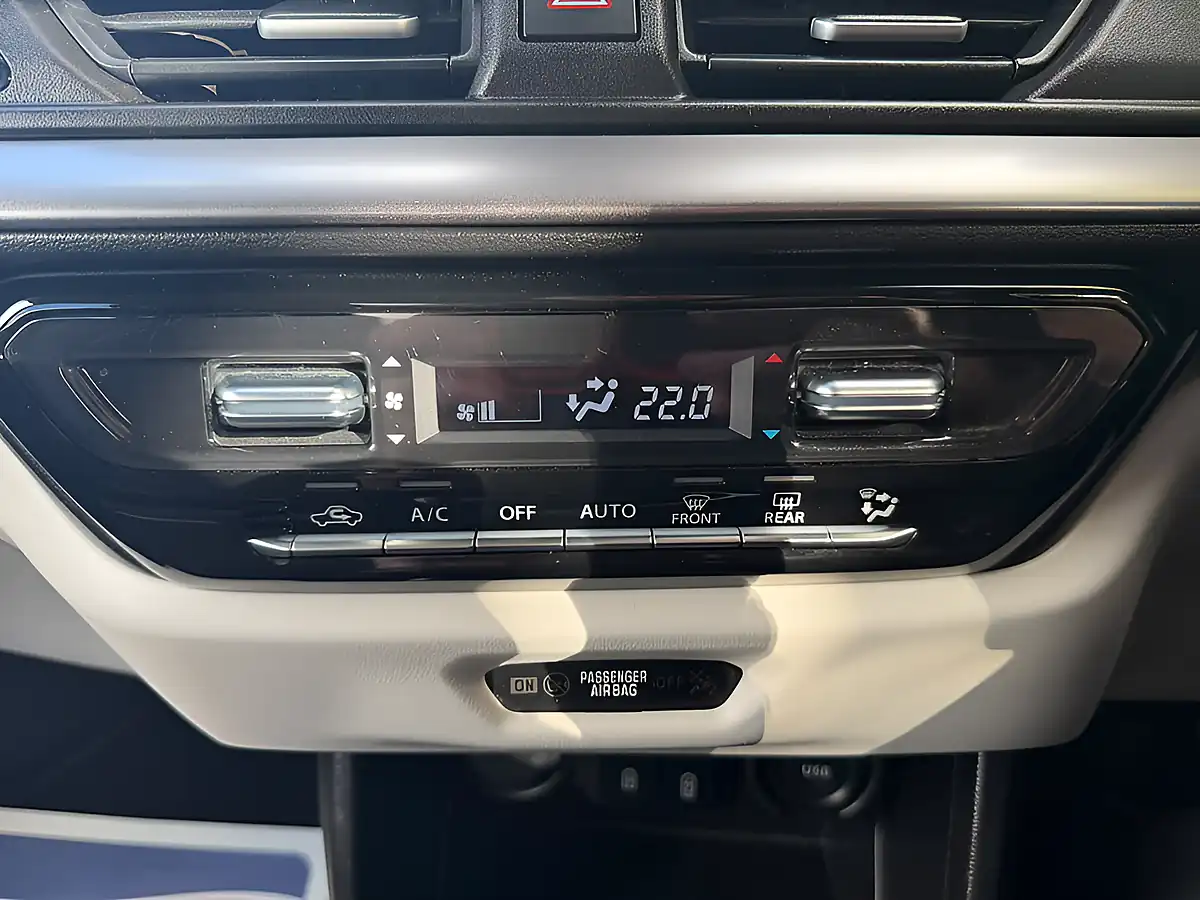 Used 2024 Suzuki Swift Ultra Red - Interior and Exterior details 16