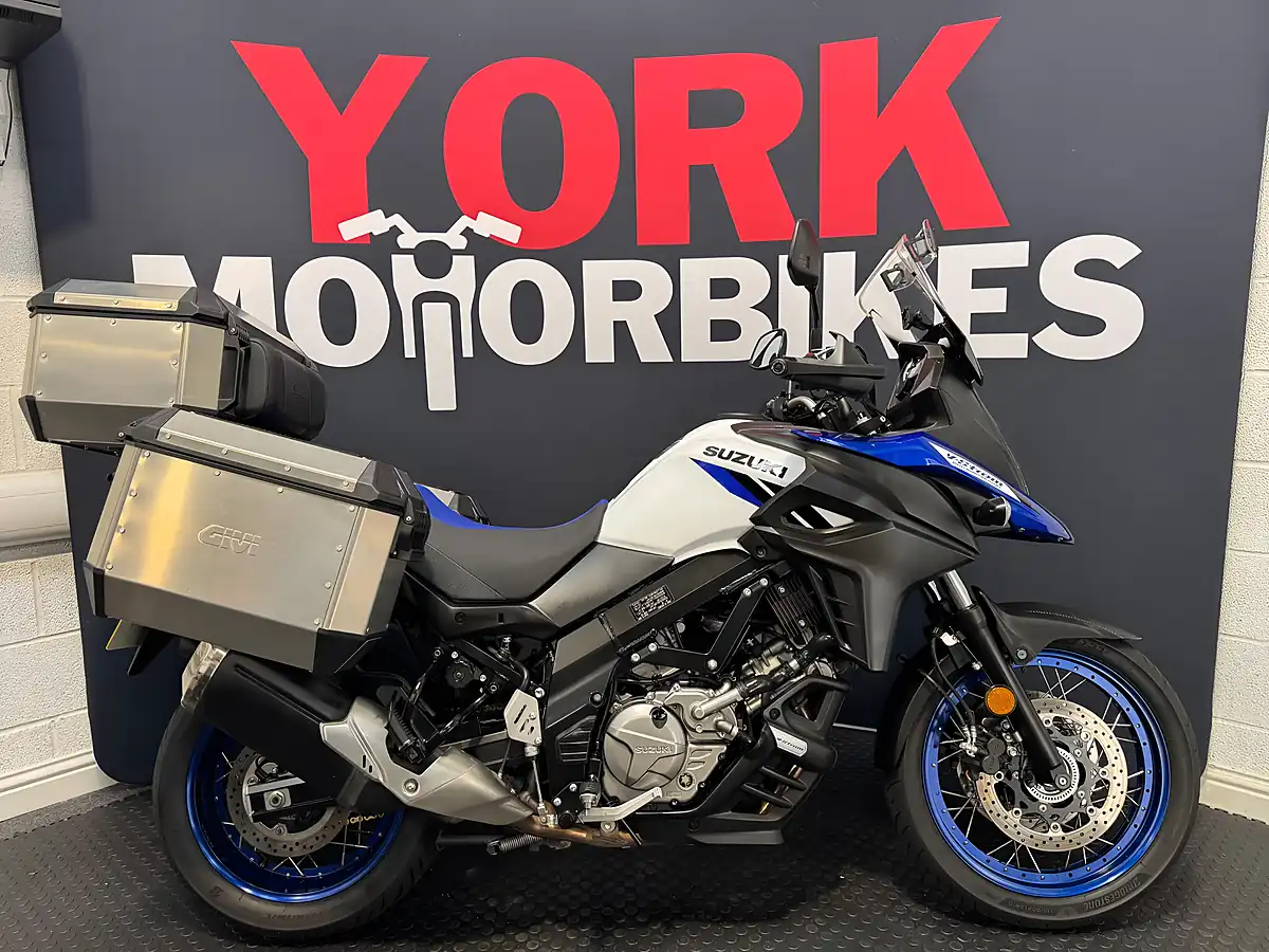 Used 2024 Suzuki V-Strom 650 - Front View