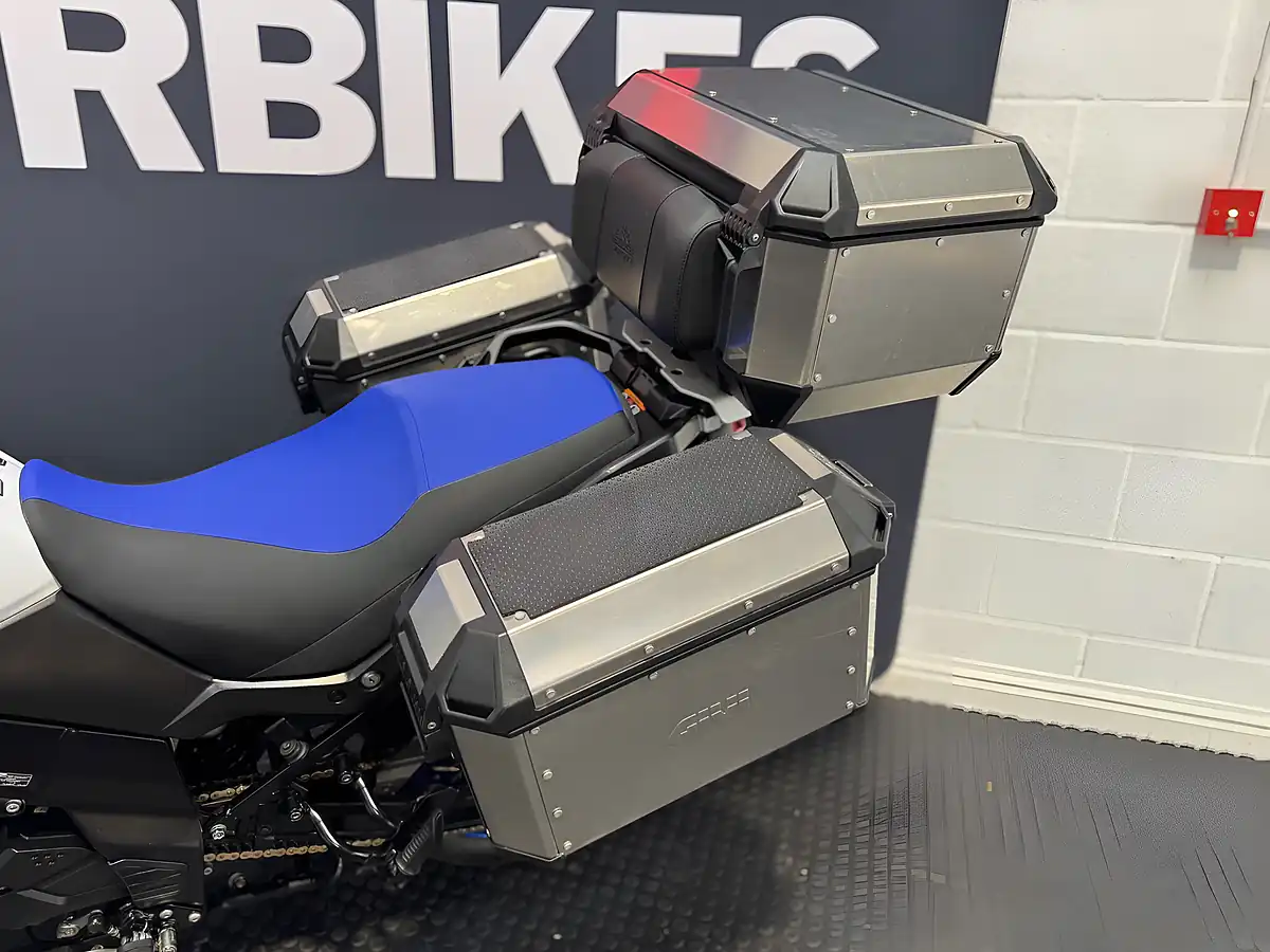 Used 2024 Suzuki V-Strom 650 - Interior and Exterior details 20