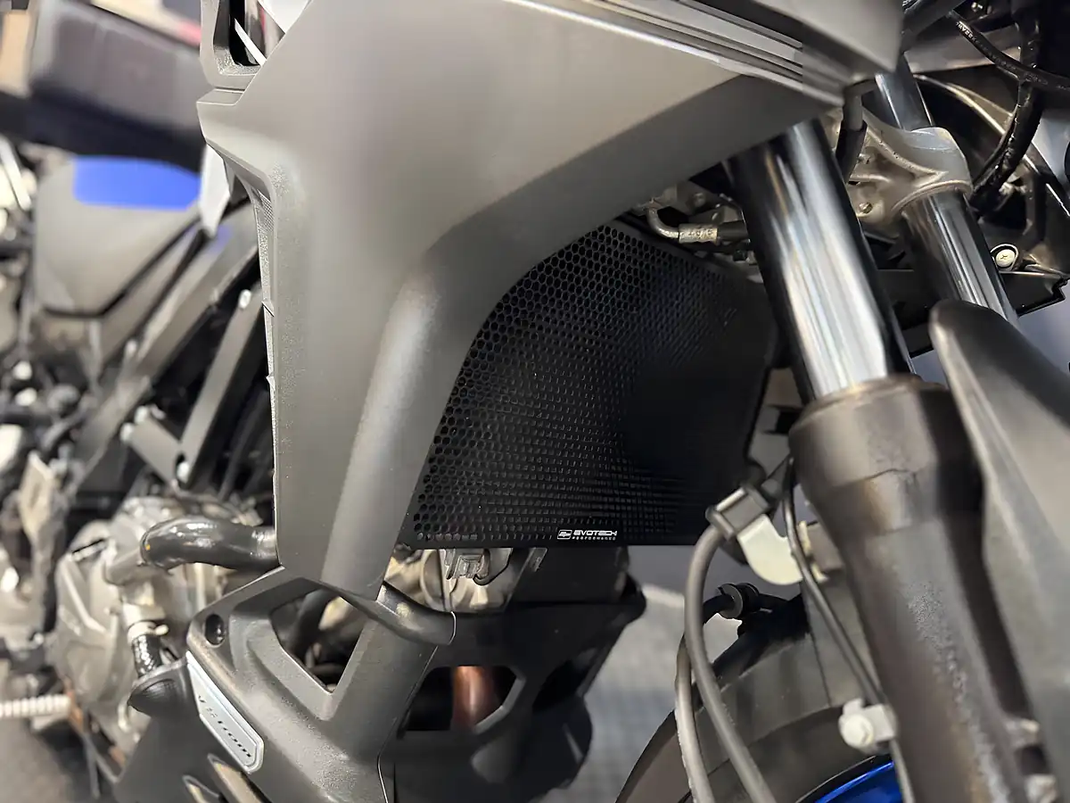 Used 2024 Suzuki V-Strom 650 - Interior and Exterior details 7