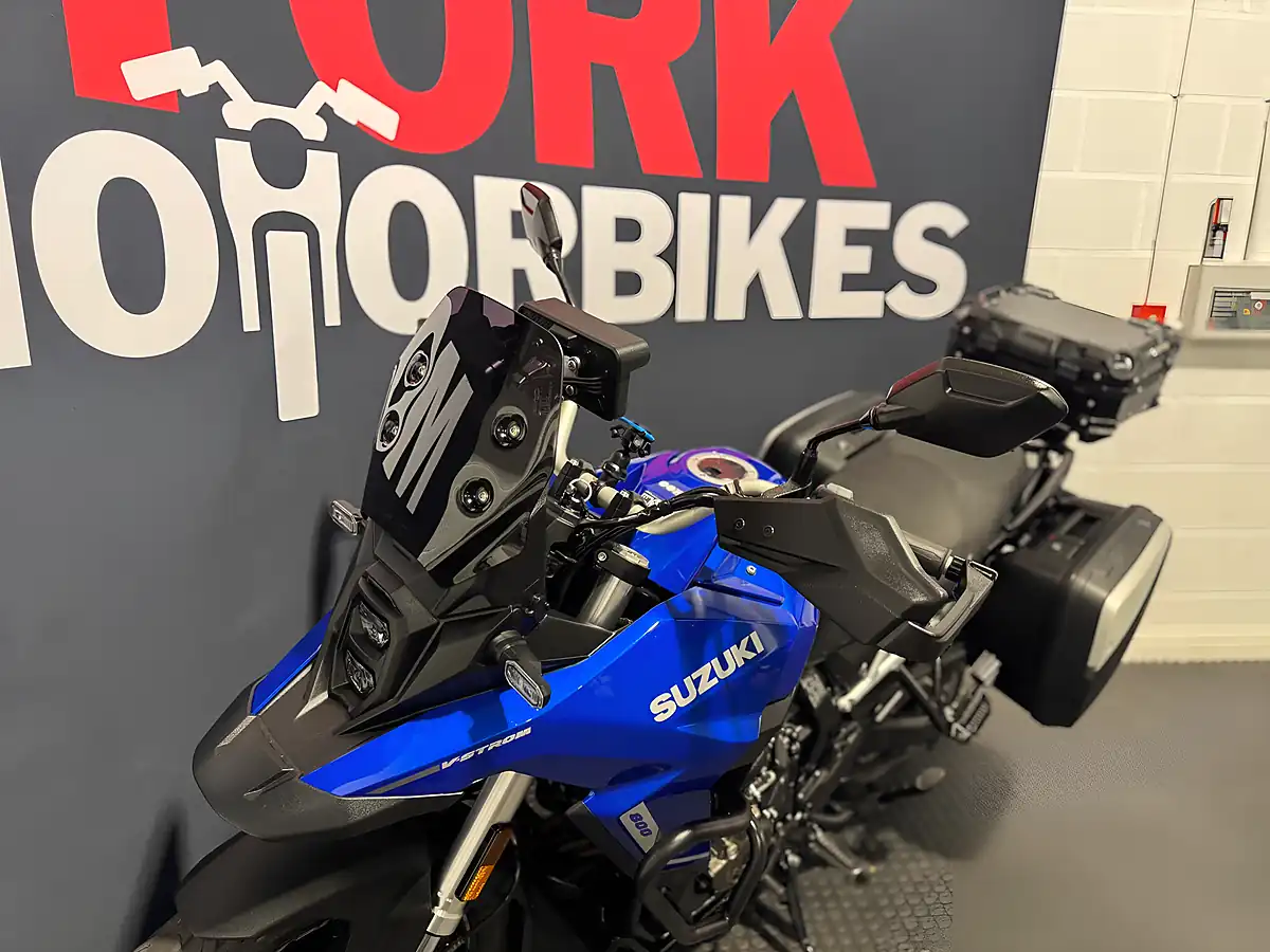 Used 2024 Suzuki V-Strom 800 - Interior and Exterior details 16