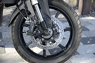 Used 2024 Suzuki V-Strom Re Green - Interior and Exterior details 8