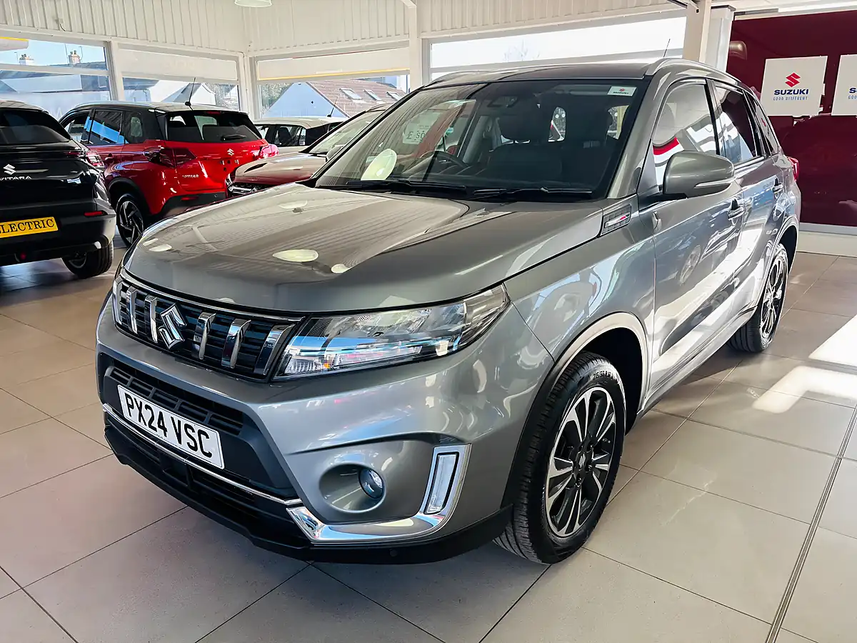 Used 2024 Suzuki Vitara SZ5 Allgrip Grey - Interior and Exterior details 3