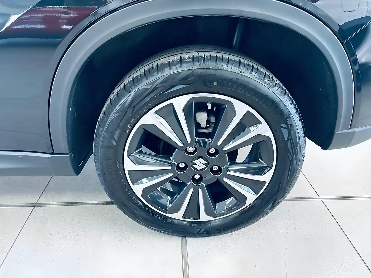 Used 2024 Suzuki Vitara SZ5 Black - Interior and Exterior details 16
