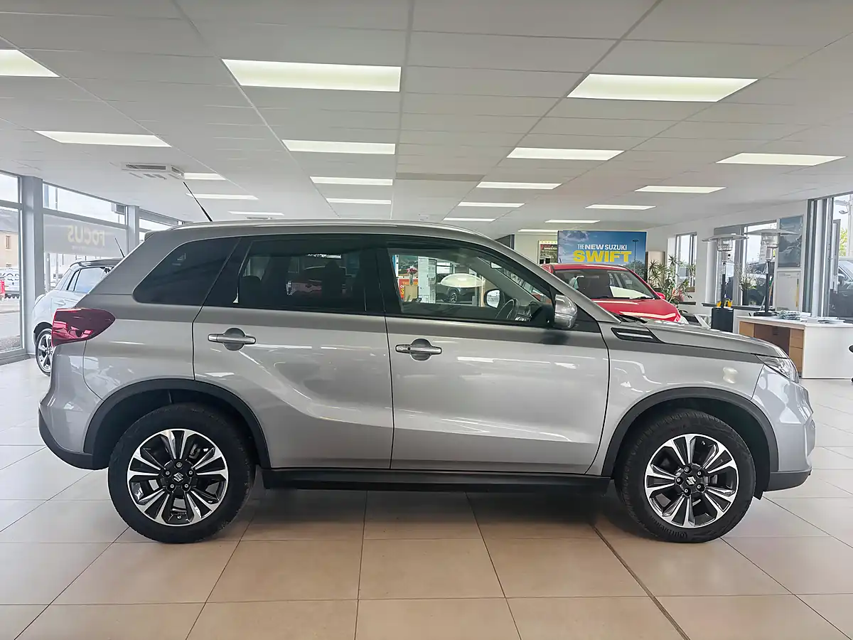 Used 2024 Suzuki Vitara SZ5 Grey - Interior and Exterior details 10