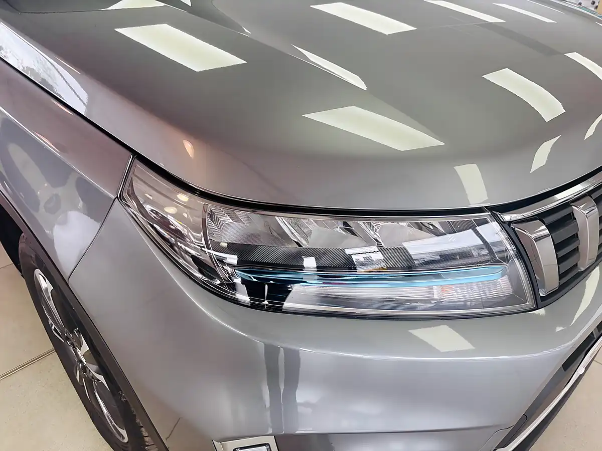 Used 2024 Suzuki Vitara SZ5 Grey - Interior and Exterior details 12