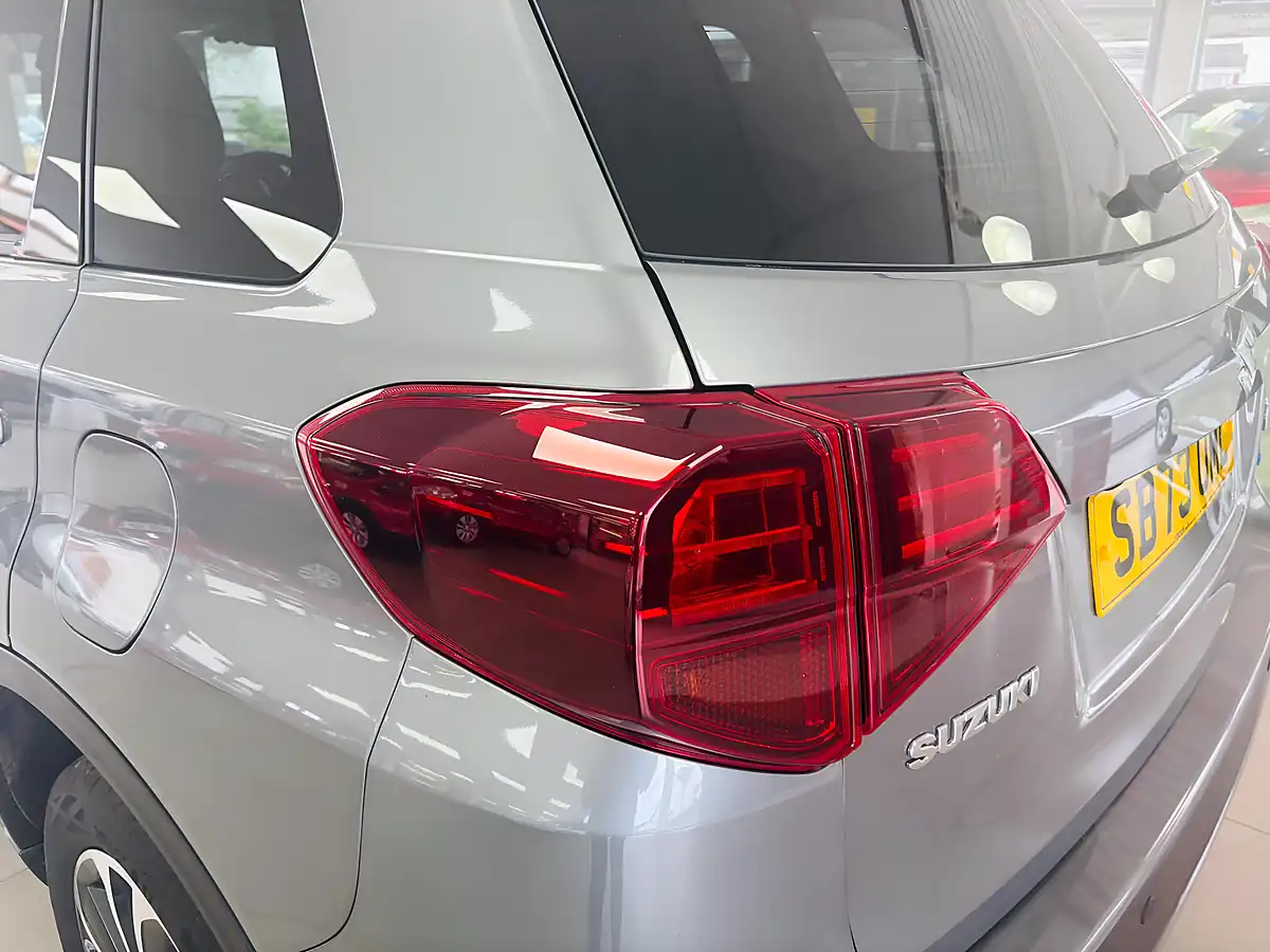 Used 2024 Suzuki Vitara SZ5 Grey - Interior and Exterior details 16
