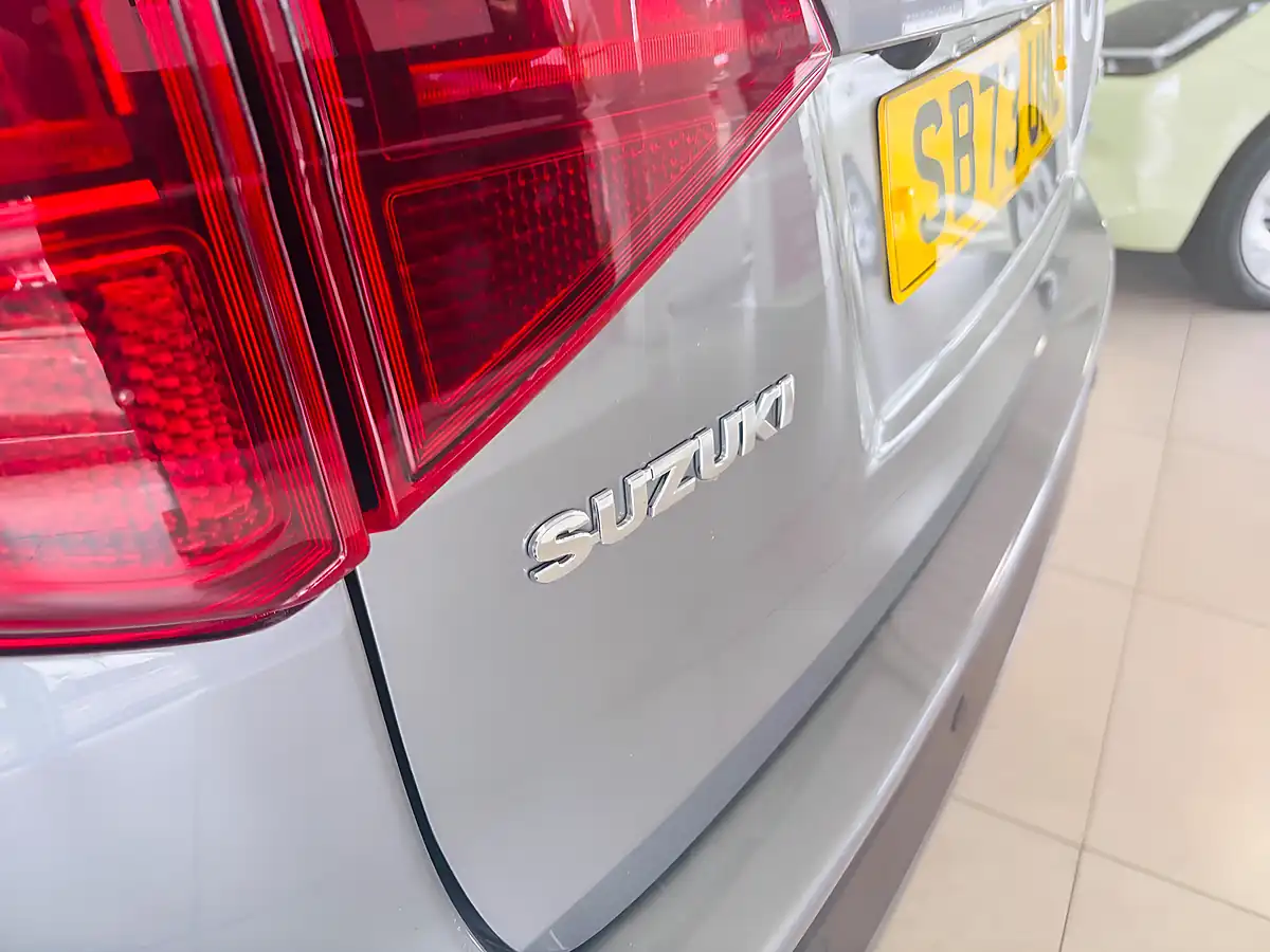Used 2024 Suzuki Vitara SZ5 Grey - Interior and Exterior details 20