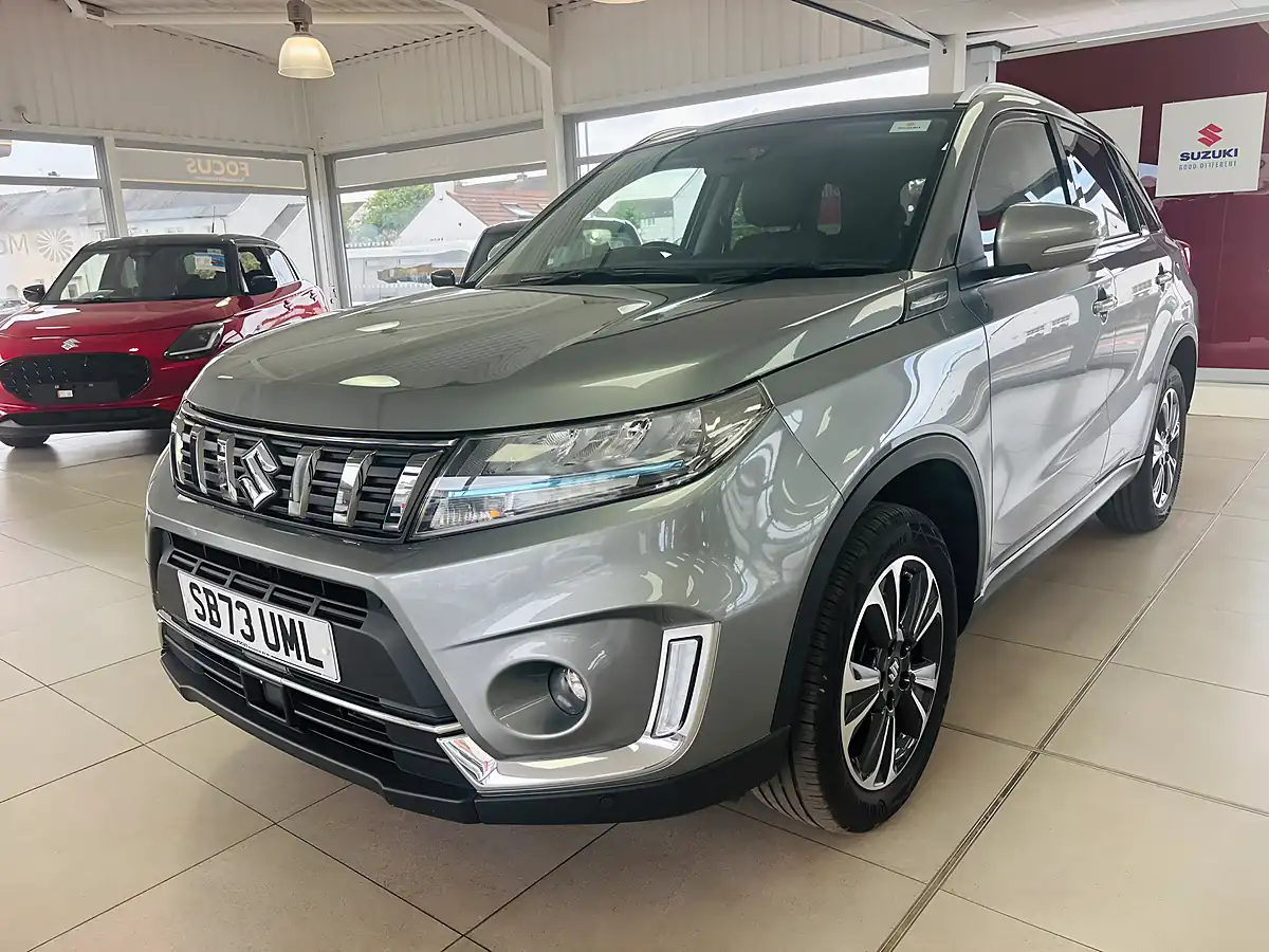 Used 2024 Suzuki Vitara SZ5 Grey - Interior and Exterior details 3