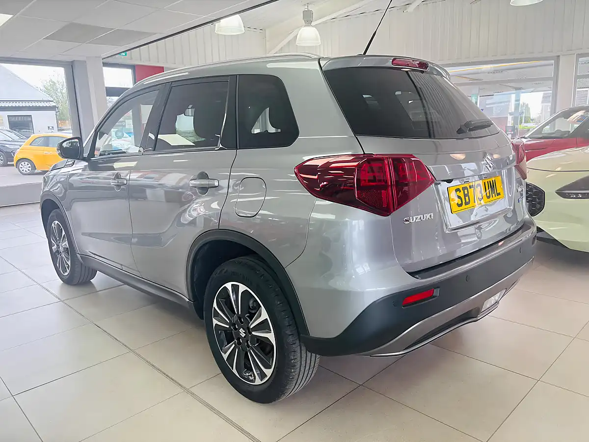 Used 2024 Suzuki Vitara SZ5 Grey - Interior and Exterior details 7