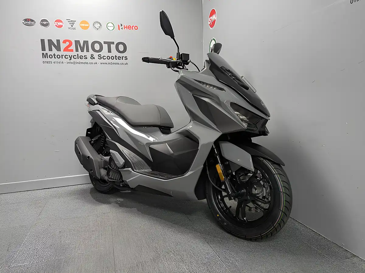 Used 2024 Sym Jet X 125 Pre Reg Grey - Interior and Exterior details 4