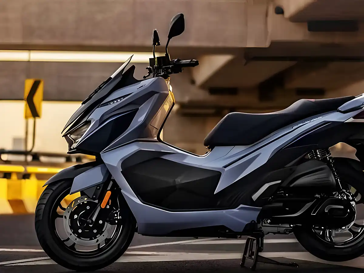 Used 2024 Sym Jet X Black/Grey/Red/White - Interior and Exterior details 8